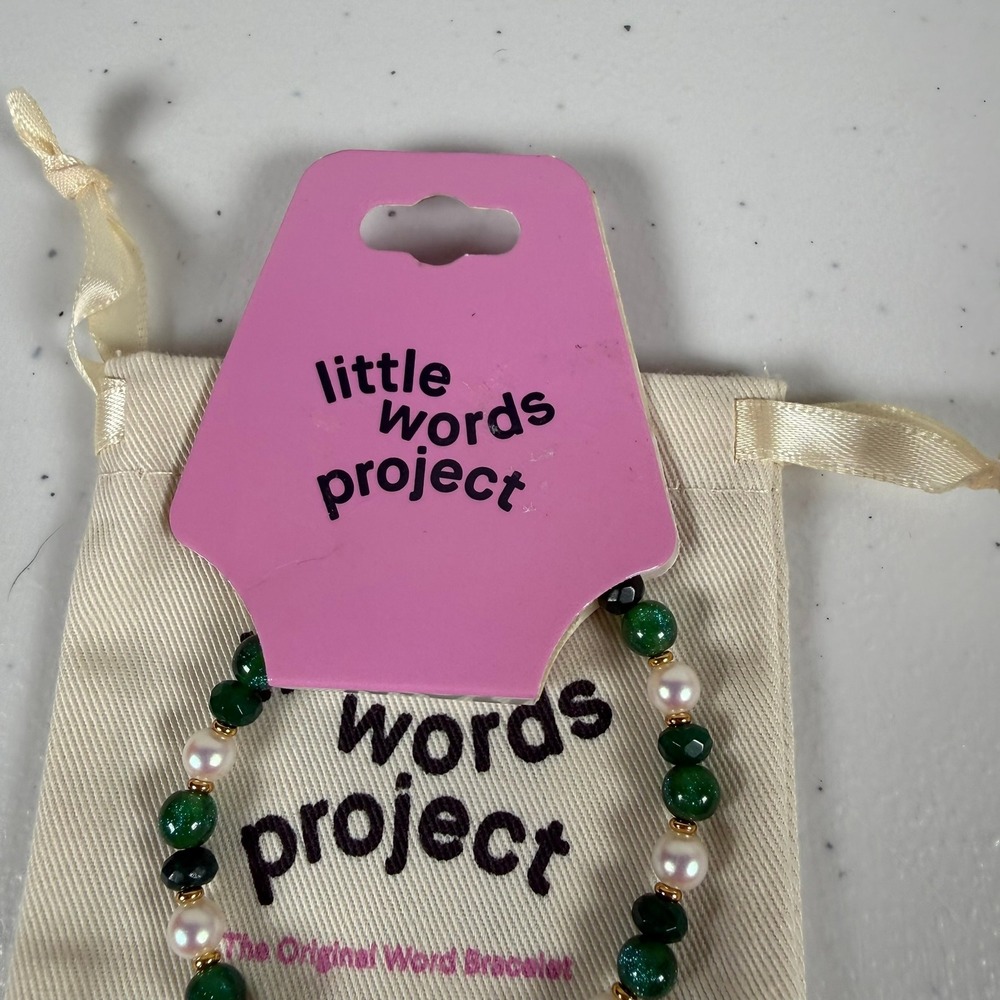Little Words Project Women Bracelet Green White Gold Holiday Festive Beaded - Picture 4 of 5